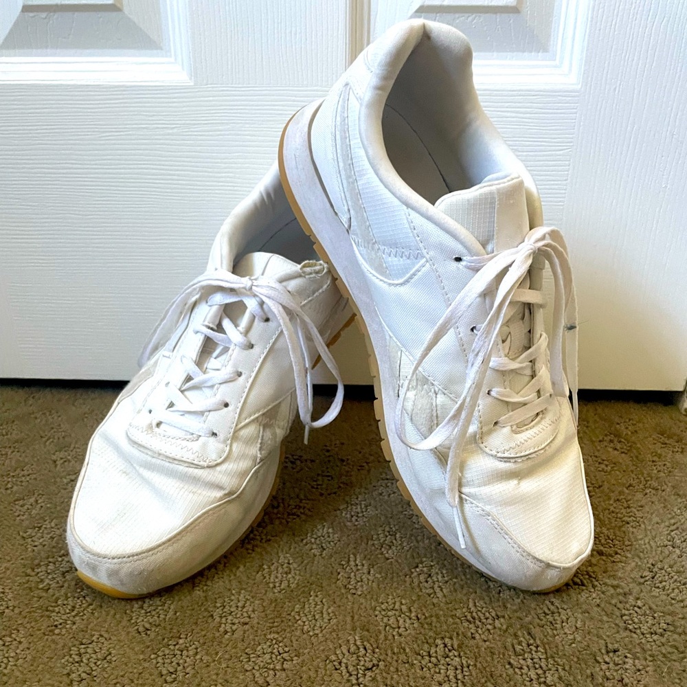Reebok retro tennis shoes